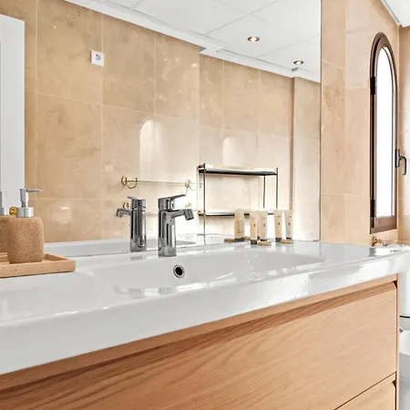 Lomas - Pool, Terrace & View Apartment Marbella