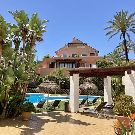 Lomas - Pool, Terrace & View Marbella