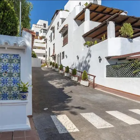 Lomas - Pool, Terrace & View 아파트